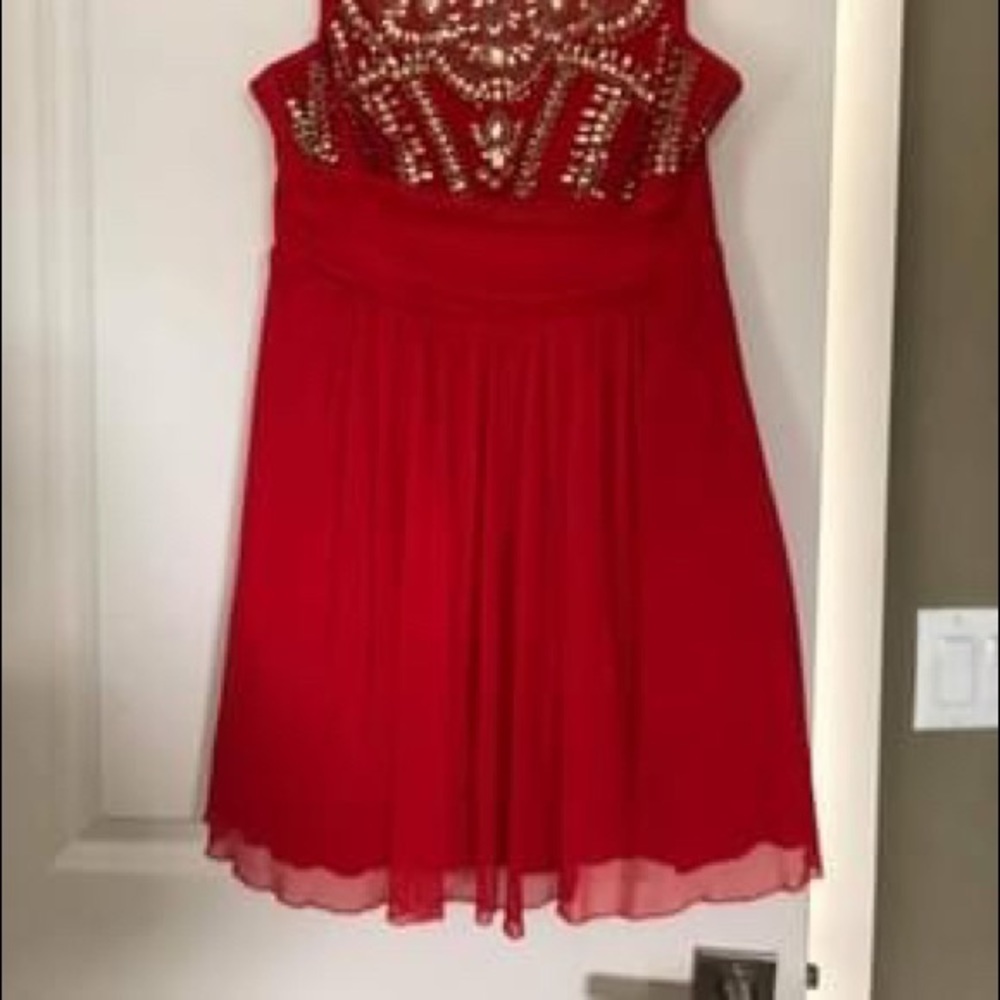 Red dress for Prom, Homecoming any formal - Picture 3 of 10